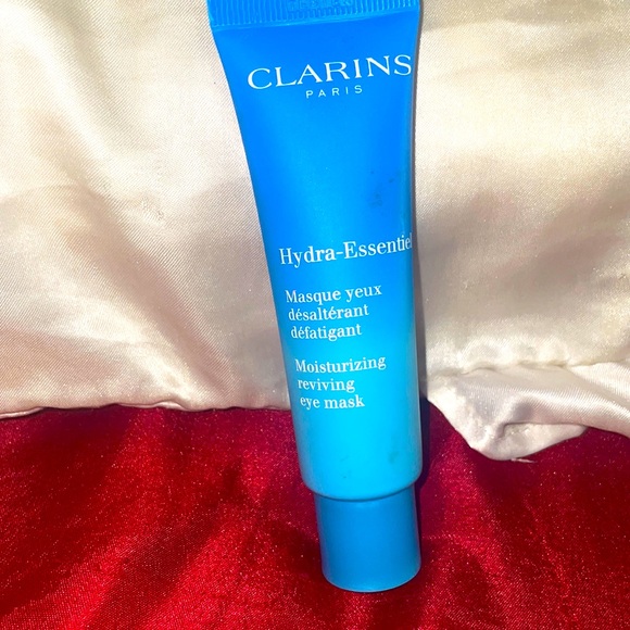 Clarins Hydra-Essential Moisturizing EYE maskCREAM - Picture 2 of 9